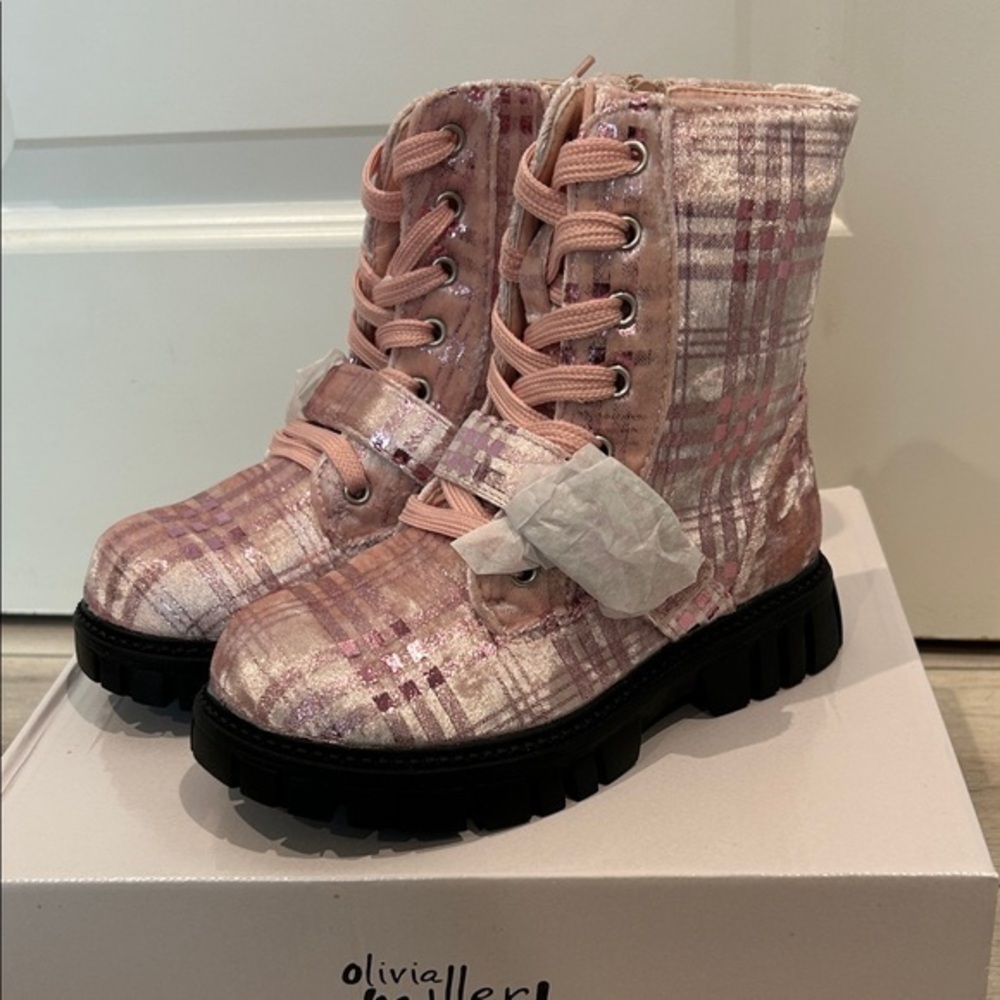 Olivia Miller Girl! Pink plaid high top combat boots size 11 NEW
